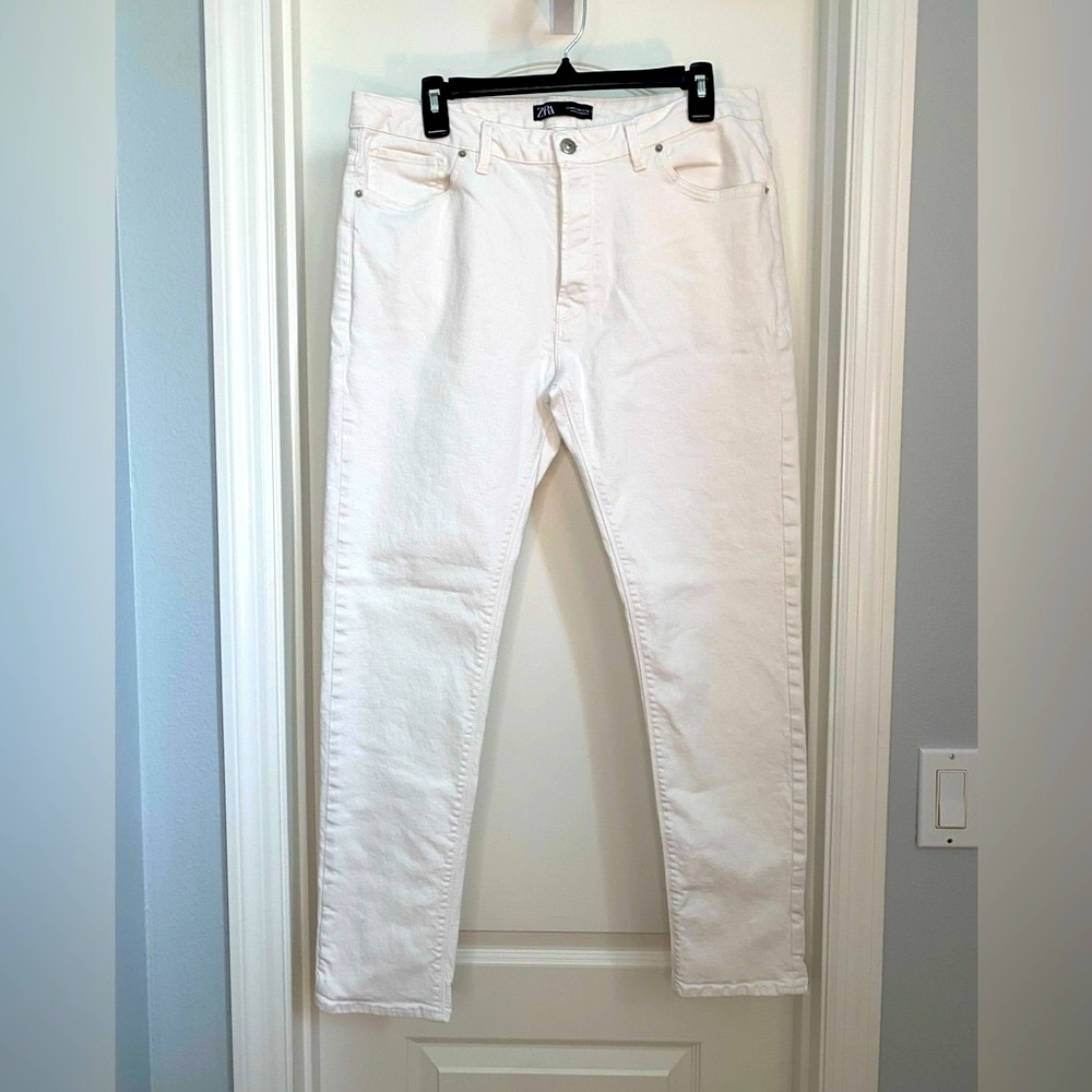 Zara women’s white jeans size